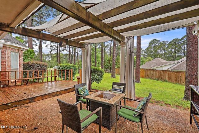 118 Pine Ridge Circle, Brandon, MS 39047