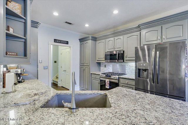 118 Pine Ridge Circle, Brandon, MS 39047