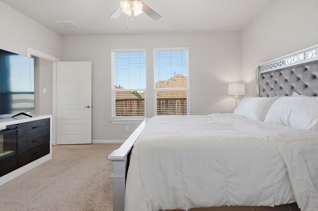 4727 Bluffview Drive, Haltom City, TX 76137