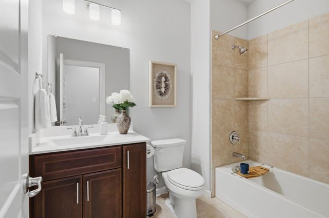 4727 Bluffview Drive, Haltom City, TX 76137