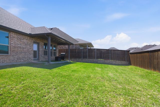 4727 Bluffview Drive, Haltom City, TX 76137