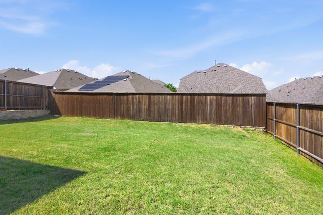 4727 Bluffview Drive, Haltom City, TX 76137