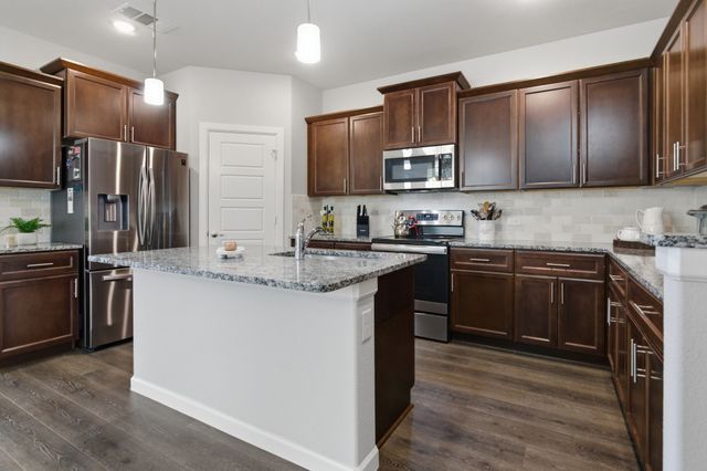 4727 Bluffview Drive, Haltom City, TX 76137