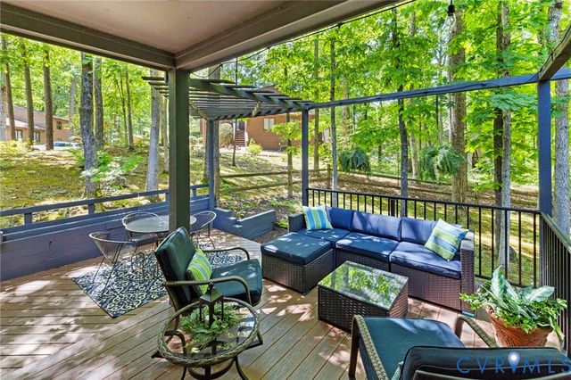 2000 Boulder Run Dr, Henrico, VA 23238