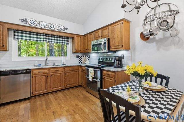 2000 Boulder Run Dr, Henrico, VA 23238