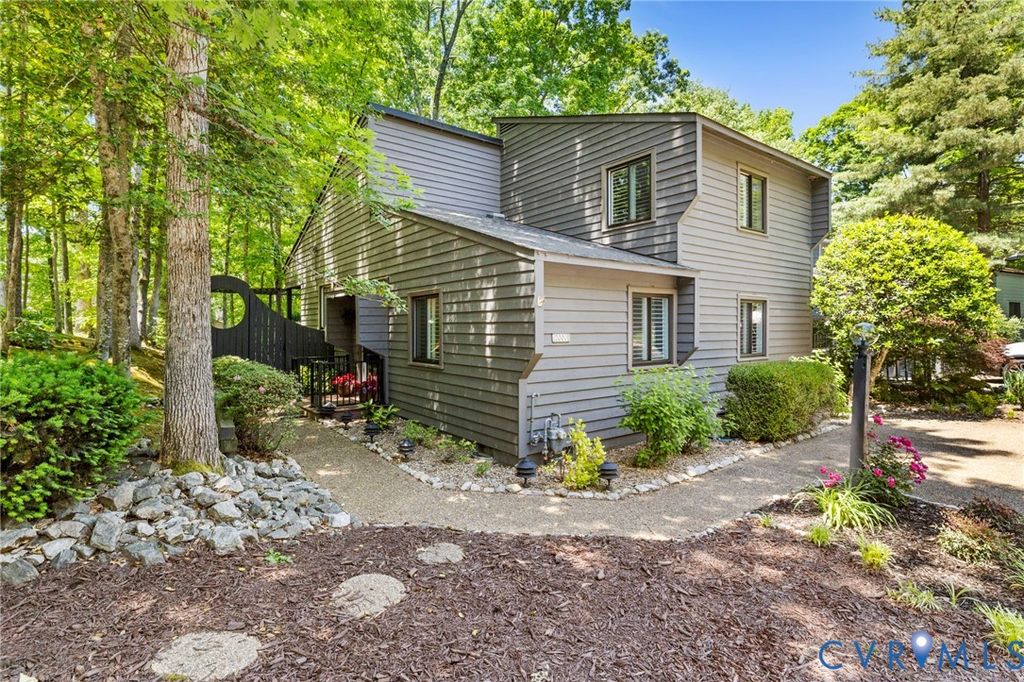 2000 Boulder Run Dr, Henrico, VA 23238