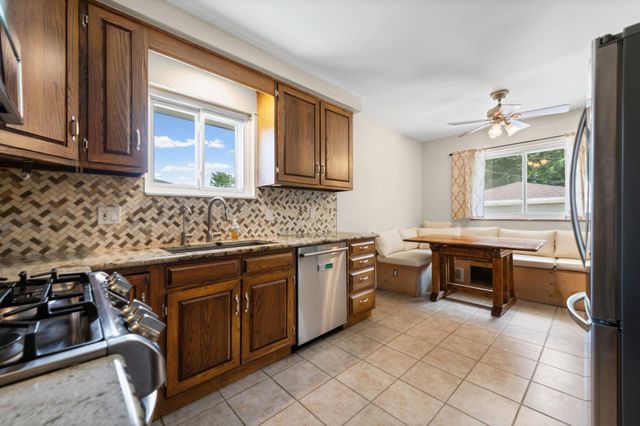 19924 Chalon Street, Saint Clair Shores, MI 48080