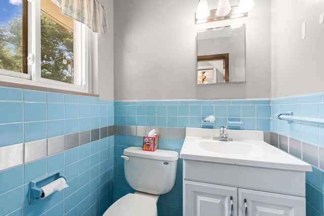 19924 Chalon Street, Saint Clair Shores, MI 48080