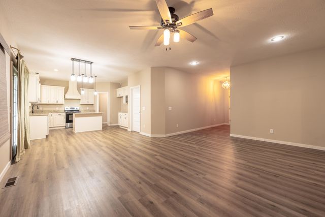 532 Fox Creek Road, Rogersville, MO 65742