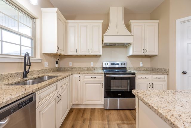 532 Fox Creek Road, Rogersville, MO 65742