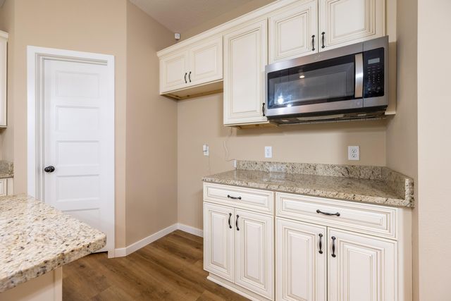 532 Fox Creek Road, Rogersville, MO 65742