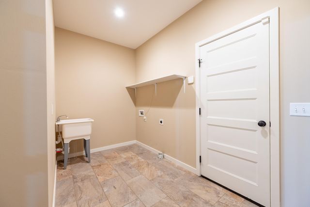 532 Fox Creek Road, Rogersville, MO 65742