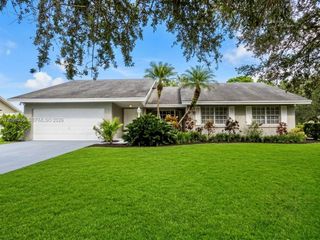 14863 SW 152nd Place, Miami, FL 33196