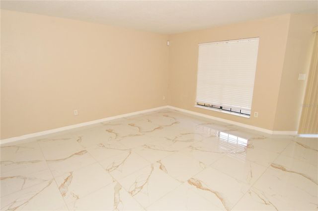 8764 MALLARD RESERVE DRIVE 101, Tampa, FL 33614
