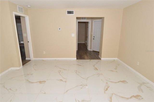 8764 MALLARD RESERVE DRIVE 101, Tampa, FL 33614