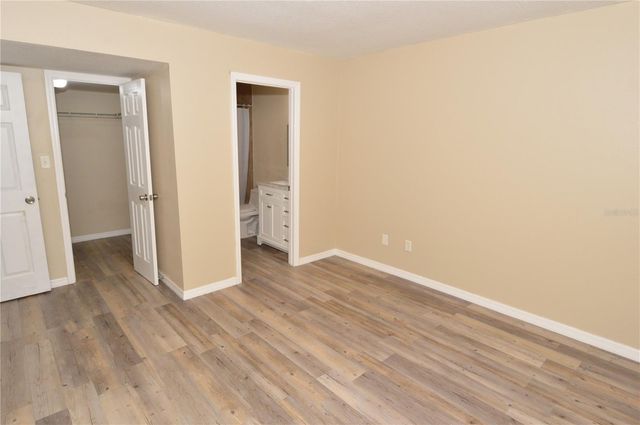 8764 MALLARD RESERVE DRIVE 101, Tampa, FL 33614