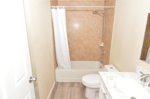 8764 MALLARD RESERVE DRIVE 101, Tampa, FL 33614