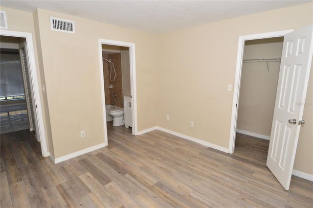 8764 MALLARD RESERVE DRIVE 101, Tampa, FL 33614