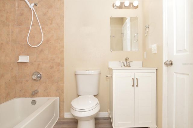 8764 MALLARD RESERVE DRIVE 101, Tampa, FL 33614
