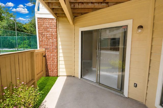 8764 MALLARD RESERVE DRIVE 101, Tampa, FL 33614