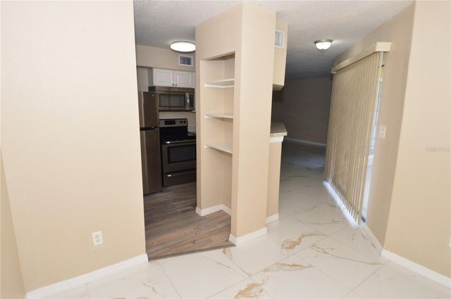 8764 MALLARD RESERVE DRIVE 101, Tampa, FL 33614