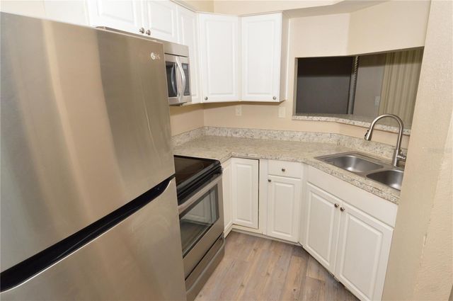 8764 MALLARD RESERVE DRIVE 101, Tampa, FL 33614
