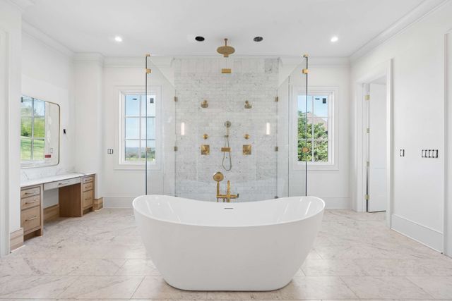 692 Legends Crest Dr, Franklin, TN 37069