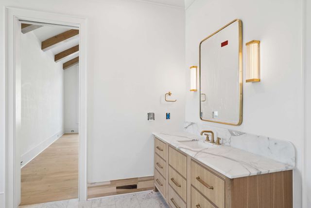 692 Legends Crest Dr, Franklin, TN 37069