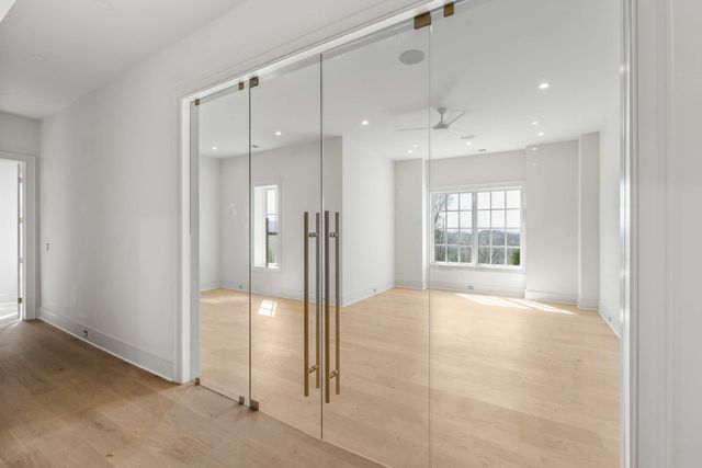 692 Legends Crest Dr, Franklin, TN 37069