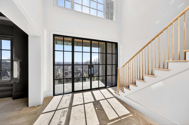 692 Legends Crest Dr, Franklin, TN 37069