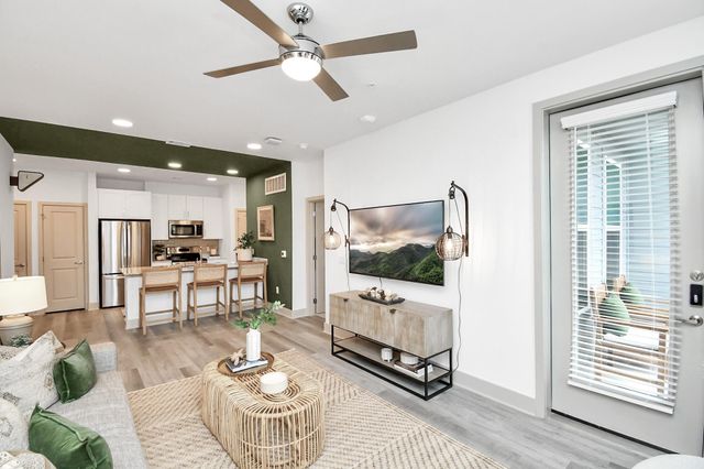 2020 Grandway Drive 9111, Katy, TX 77449