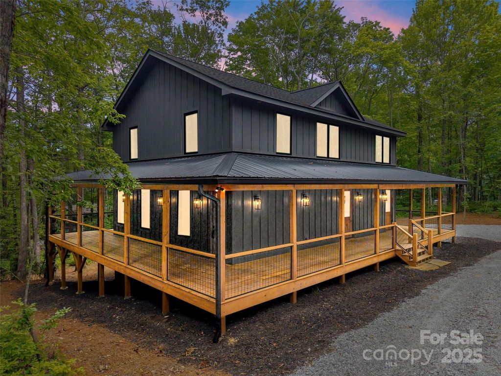 365 Cherokee Circle, Lake Toxaway, NC 28747