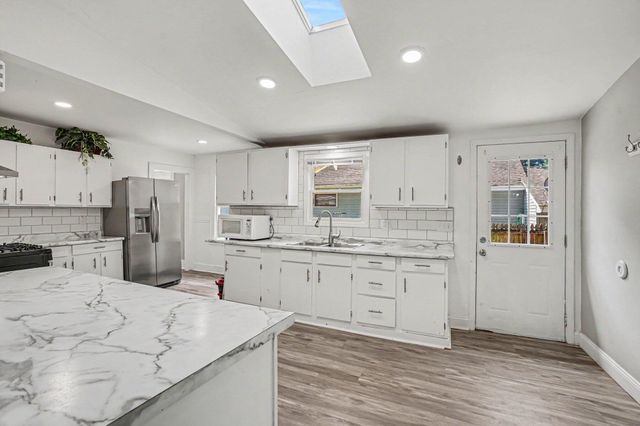 607 Ira Avenue, Kalamazoo Twp, MI 49048