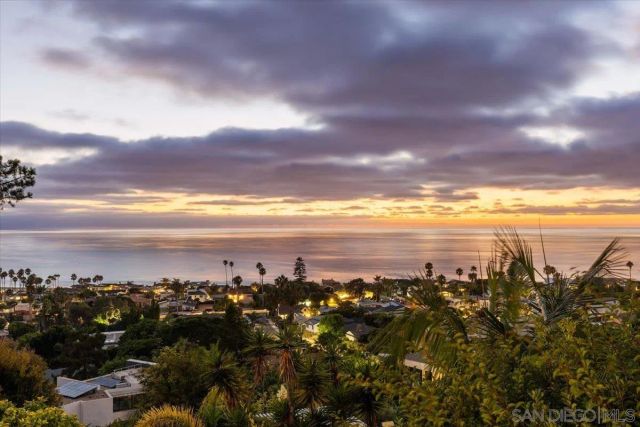 8496 Westway Drive, La Jolla, CA 92037