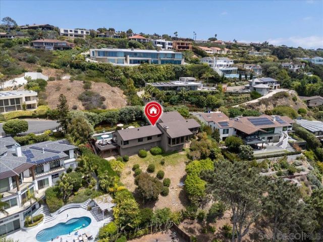 8496 Westway Drive, La Jolla, CA 92037