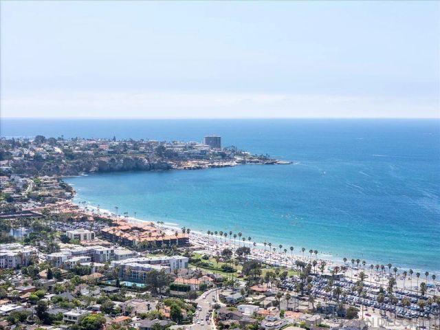 8496 Westway Drive, La Jolla, CA 92037