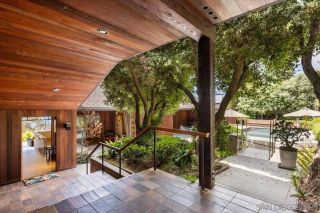 8496 Westway Drive, La Jolla, CA 92037