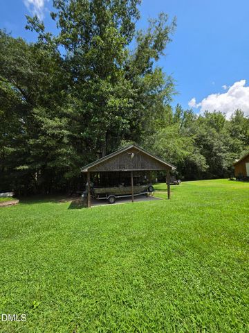 413 Johnson Town Road, Zebulon, NC 27597