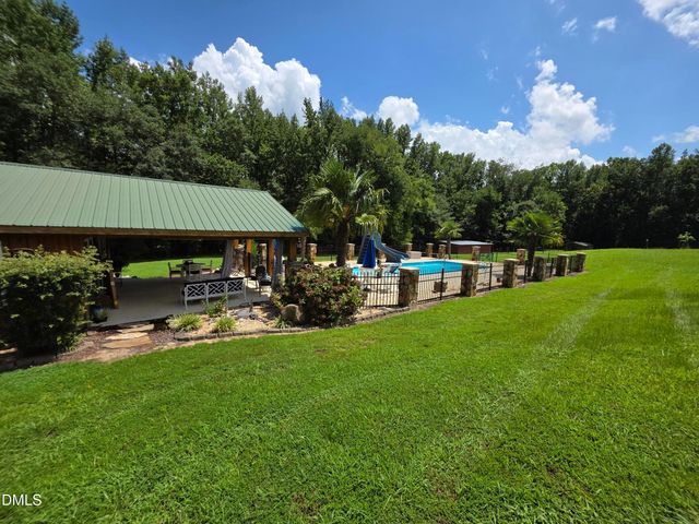 413 Johnson Town Road, Zebulon, NC 27597