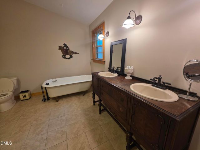 413 Johnson Town Road, Zebulon, NC 27597