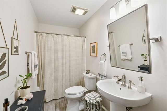 3235 Roswell Road NE 704, Atlanta, GA 30305