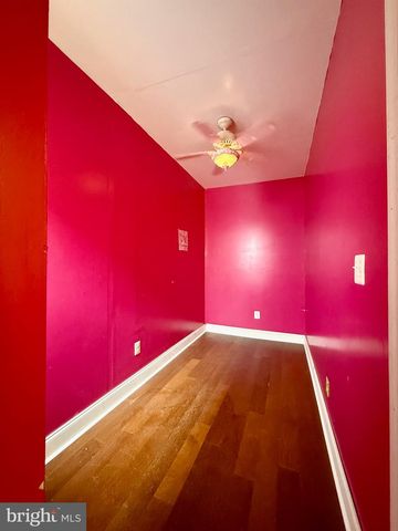 2512 N FRONT ST, Philadelphia, PA 19133
