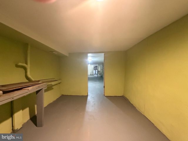 2512 N FRONT ST, Philadelphia, PA 19133
