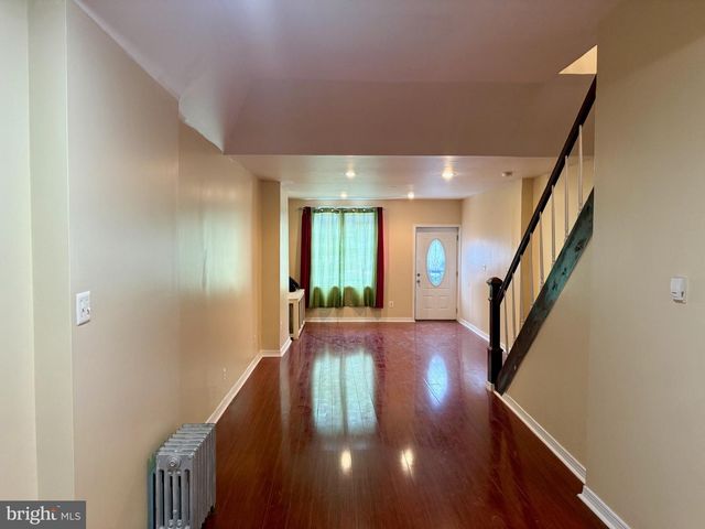 2512 N FRONT ST, Philadelphia, PA 19133