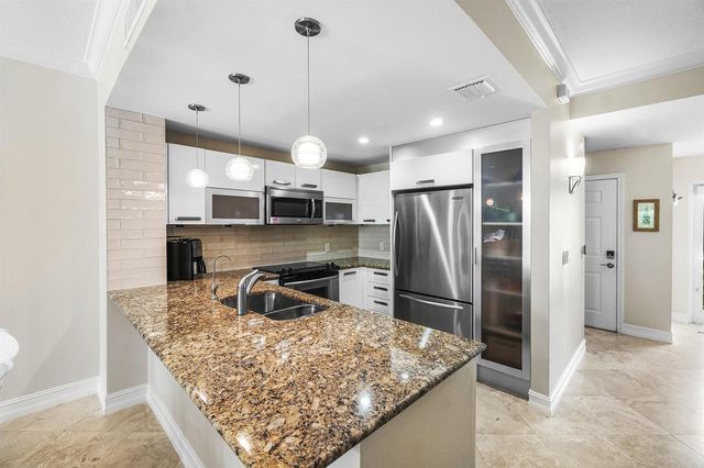 3604 S Ocean Boulevard 105, Highland Beach, FL 33487