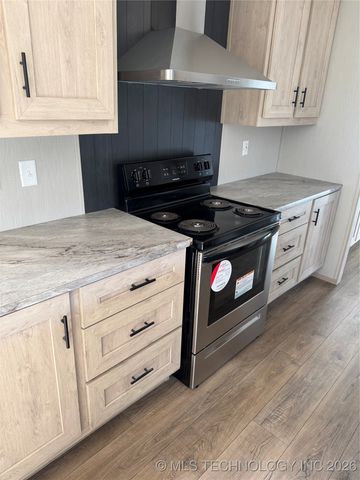 5501 E 81st Street N, Fort Gibson, OK 74434