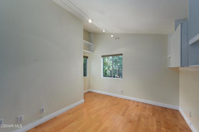 4345 Willow Glen Street, Calabasas, CA 91302