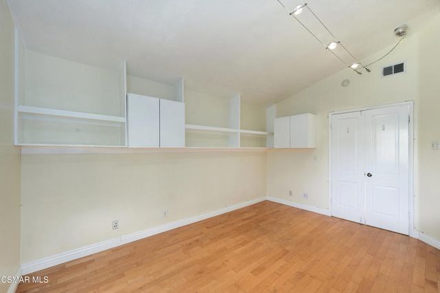 4345 Willow Glen Street, Calabasas, CA 91302