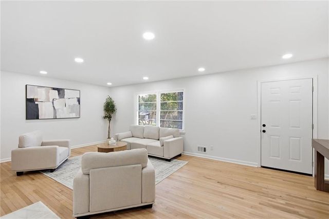 3647 Oregon Trail, Decatur, GA 30032