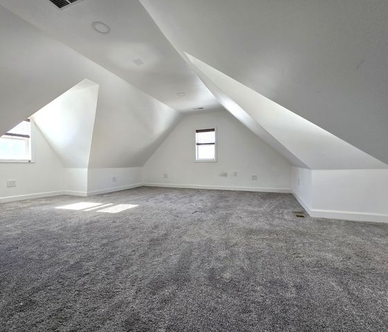 6N221 Virginia Road, Roselle, IL 60172